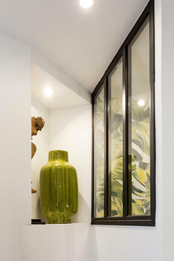 Studio D'Architecte Au Pied De Tour Eiffel Appartement Parijs Buitenkant foto